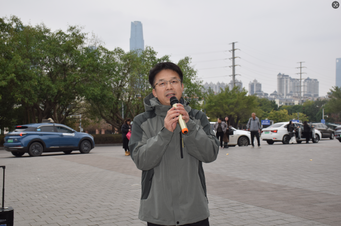 賴（lài）院長宣布健步走開始.png